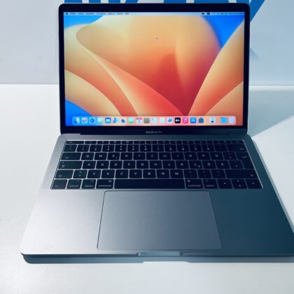 Apple Macbook Pro 13″ 2017 16 GB 500 GB SSD  Gebrauchtgerät