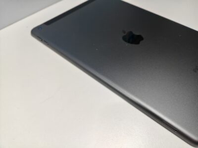 Apple Ipad 8 128 GB Wifi & LTE silber Gebrauchtgerät – Bild 5